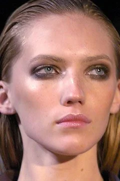Look 16